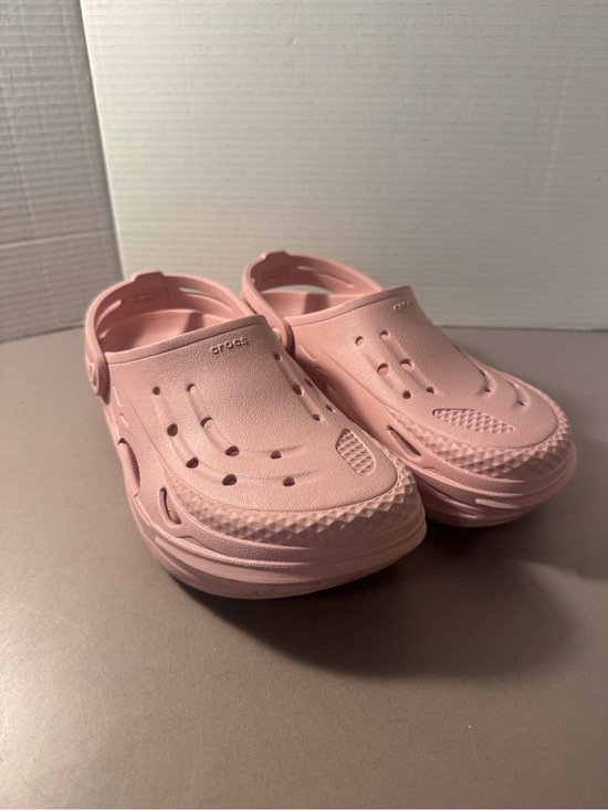 CROCS Shoes - CROCS Grid Clog in Light Pink